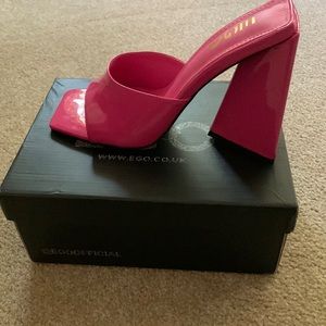 Brand New Pink Heels!!!